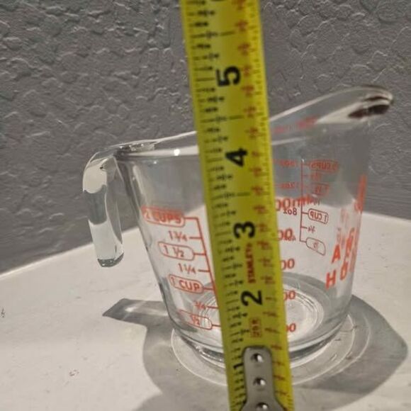 Red Letter Anchor Hocking Pyrex 2 Cup 400 milliliters Measuring Cup - Picture 6 of 6